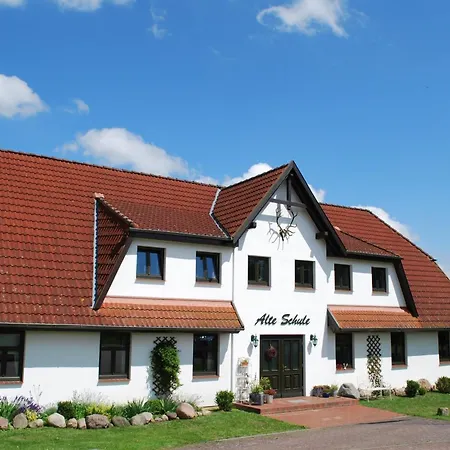 Rügen - Alte Schule Barlin *